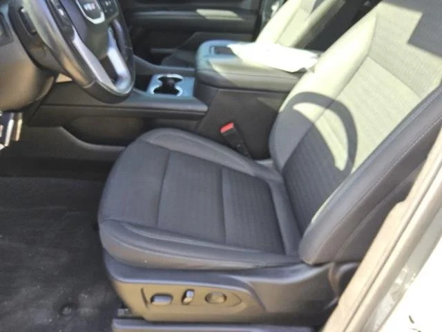 Used 2022 Gray GMC SLE image 8