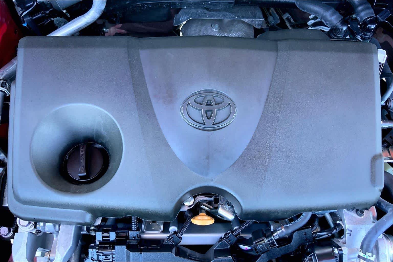 Used 2024 Ruby Flare Pearl Toyota XLE image 32