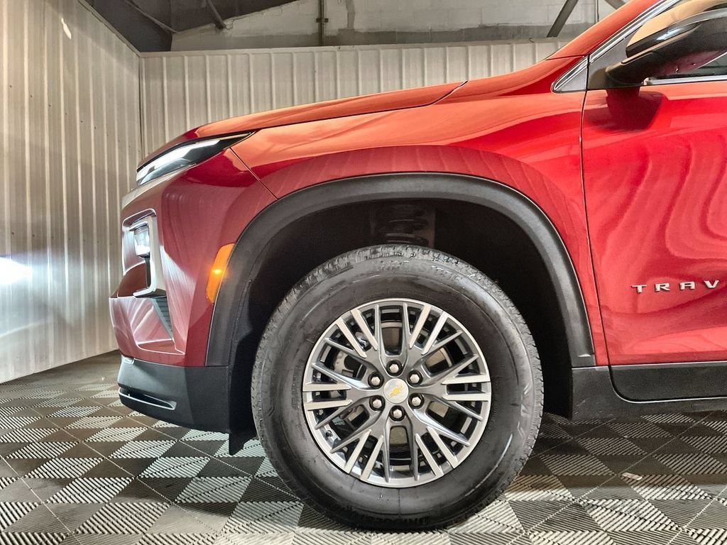 Used 2026 Radiant Red Tintcoat Chevrolet LT image 31