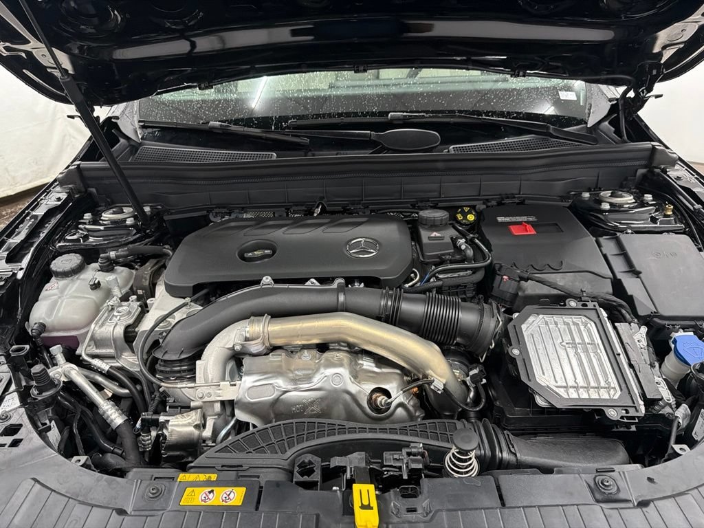 New 2026 Night Black Mercedes-Benz GLB 250 image 65