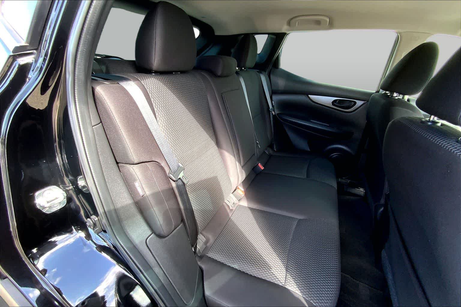 Used 2020 Magnetic Black Pearl Nissan S image 18