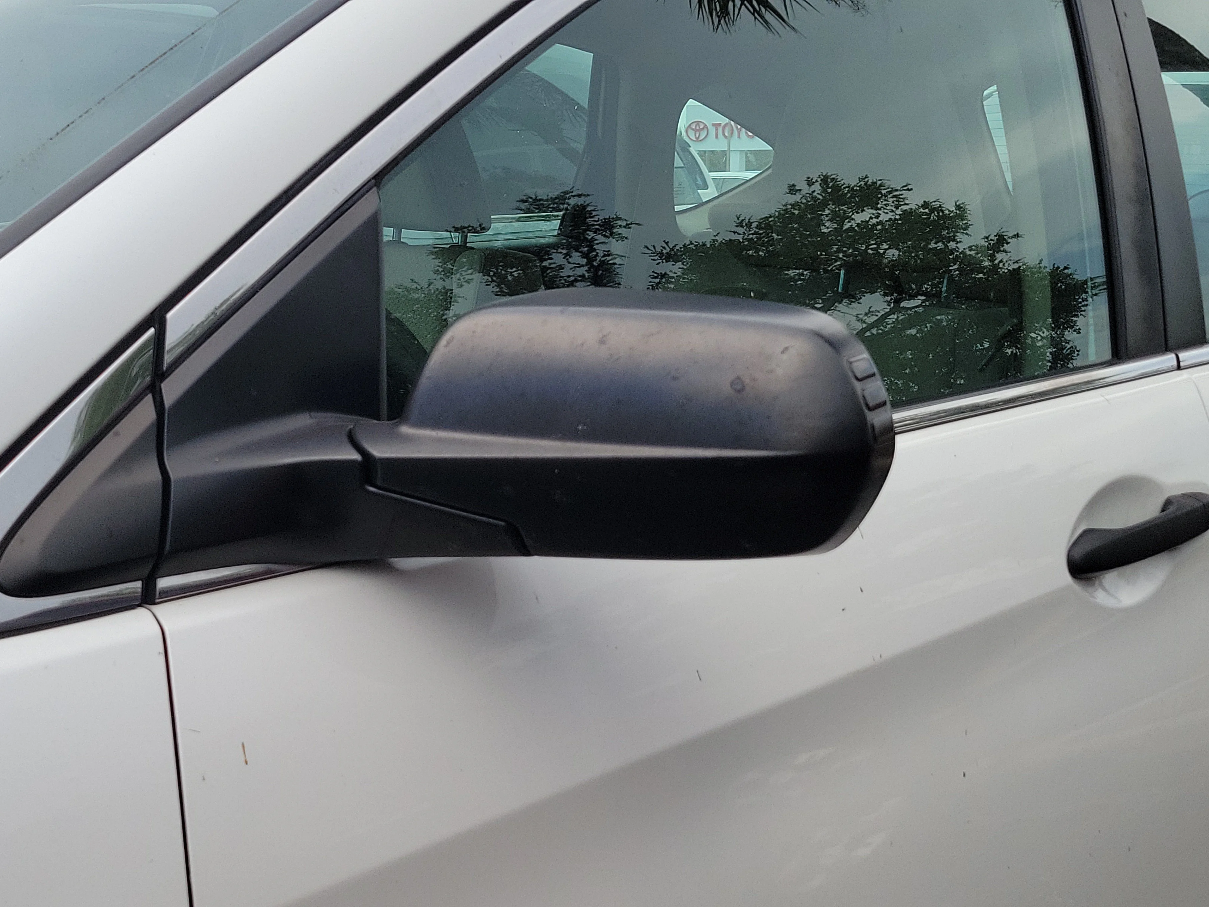 Used 2015  Honda LX image 4