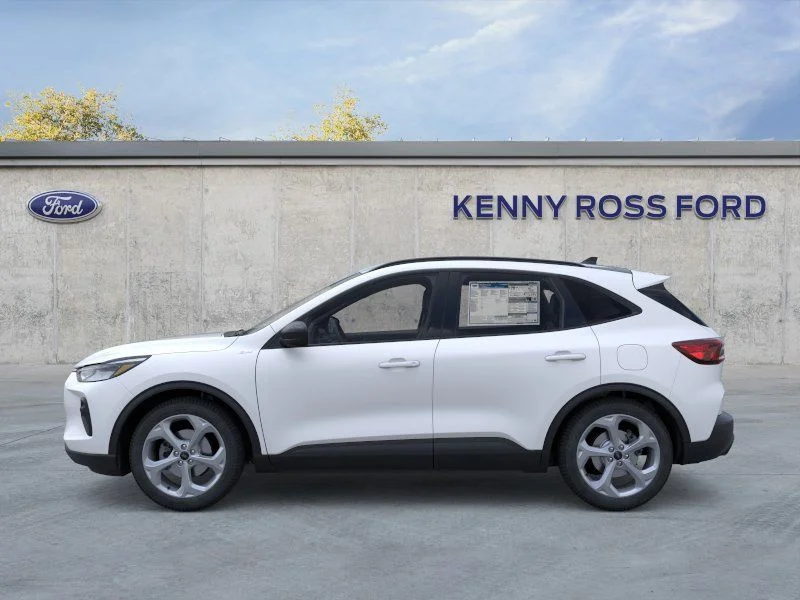 New 2025 Star White Metallic Tri-coat Ford ST-Line image 3