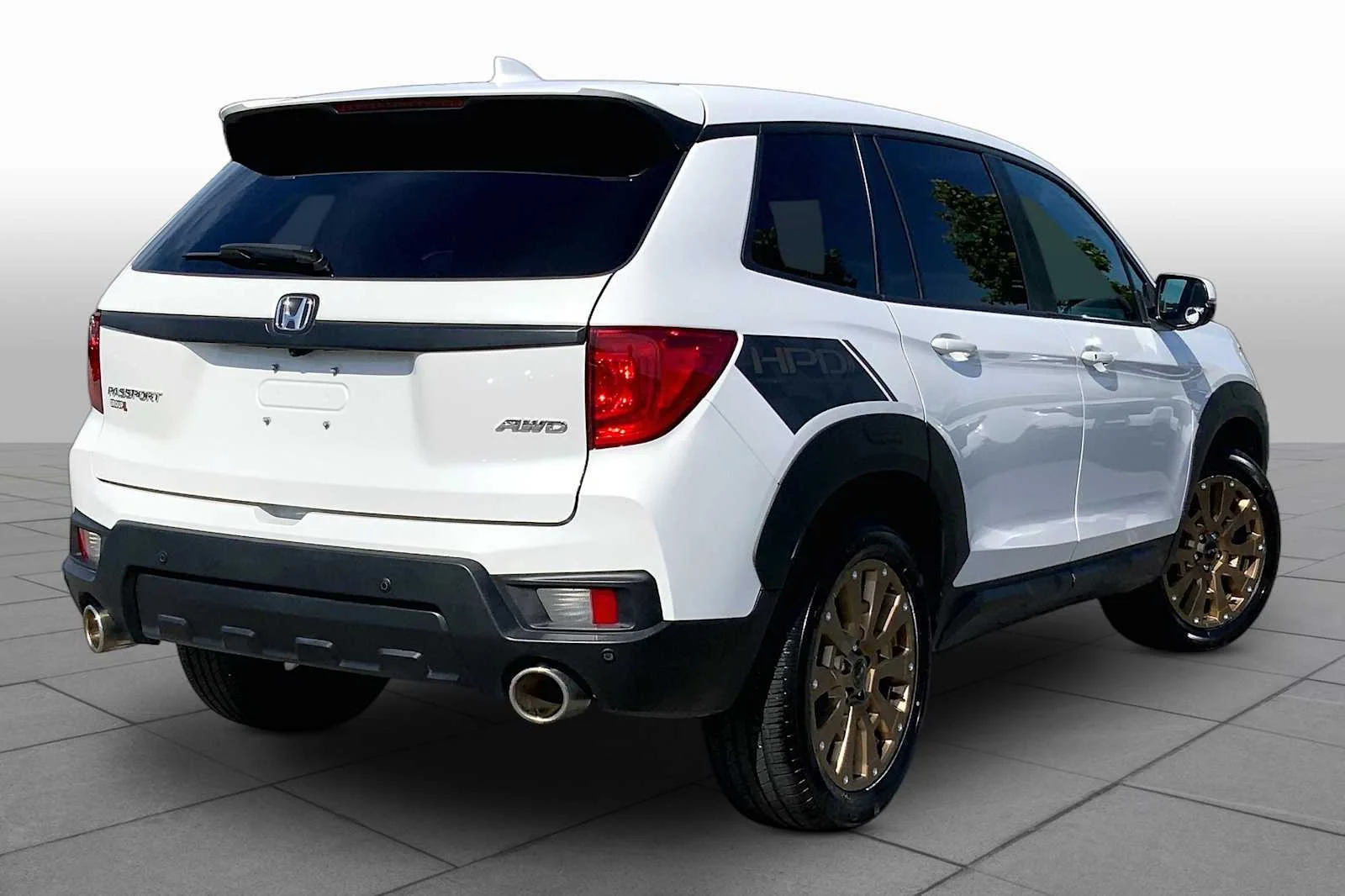 Used 2022 Platinum White Pearl Honda EX-L image 13