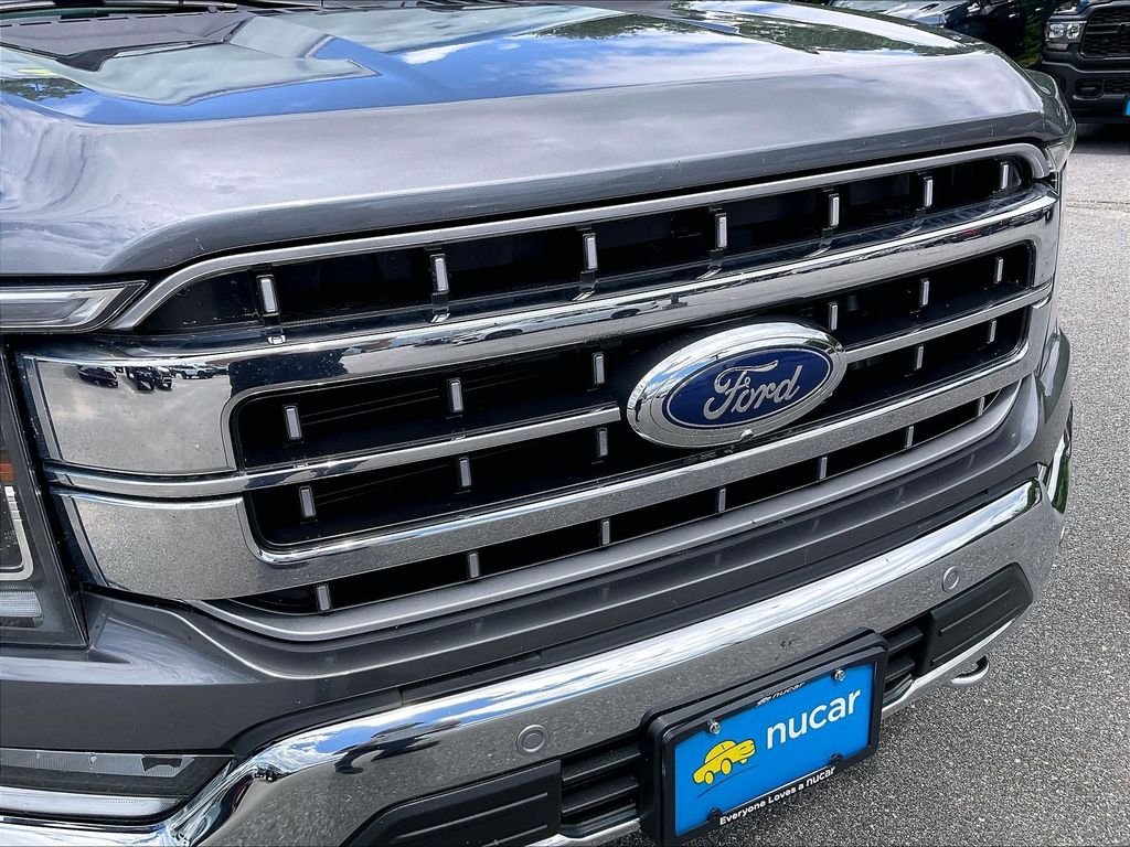Used 2023 Carbonized Gray Metallic Ford Lariat image 29