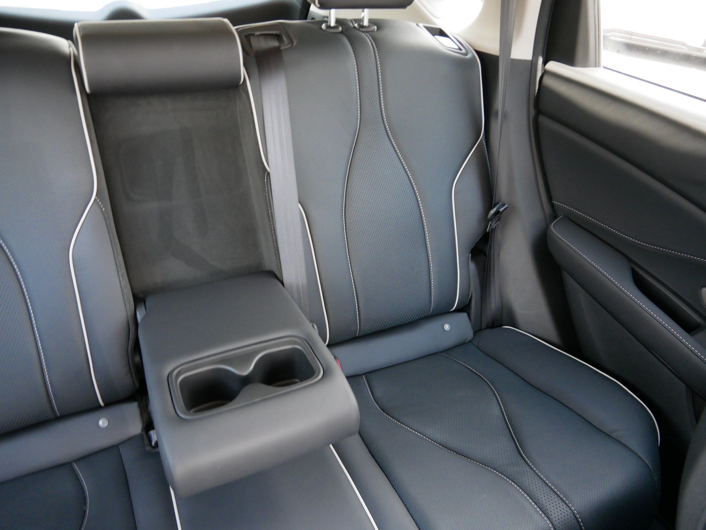Used 2025 Majestic Black Pearl Acura w/Advance Package image 14