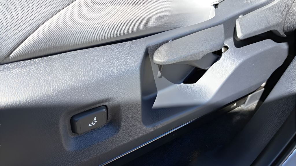 2026 Toyota Tacoma SR5 - Photo 38