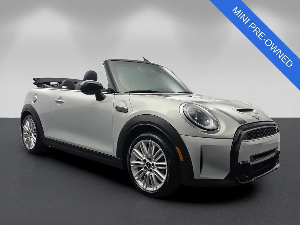 2022 MINI Convertible Cooper S's photo