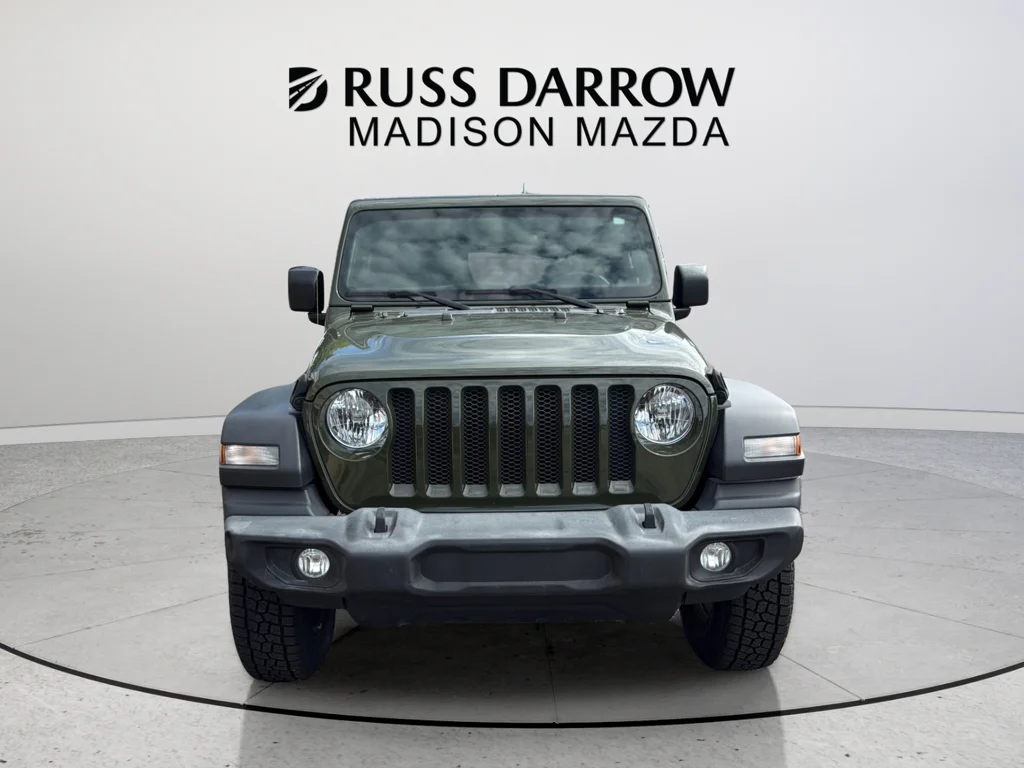 Used 2021 Green Jeep Sport S image 8