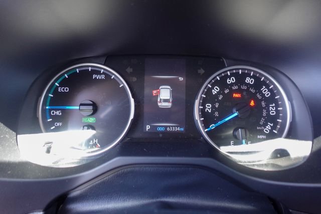 Certified Used 2021 White Toyota LE image 16