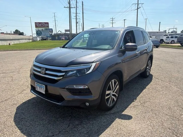 Used 2018 Gray Honda Touring image 3