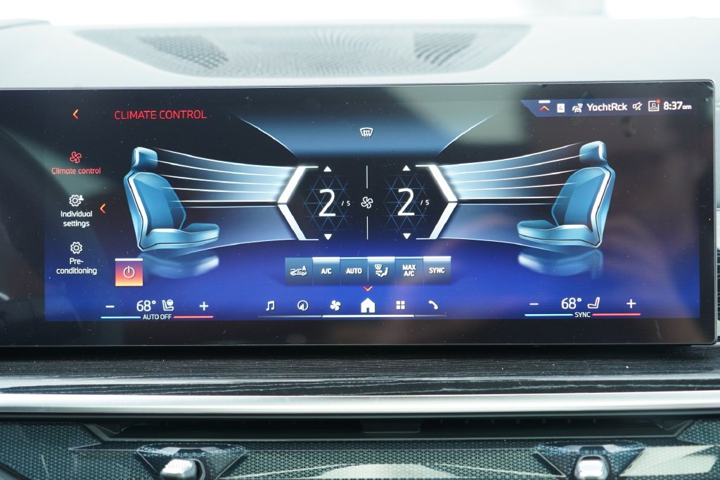 New 2026 Black Sapphire Metallic BMW xDrive50e image 25