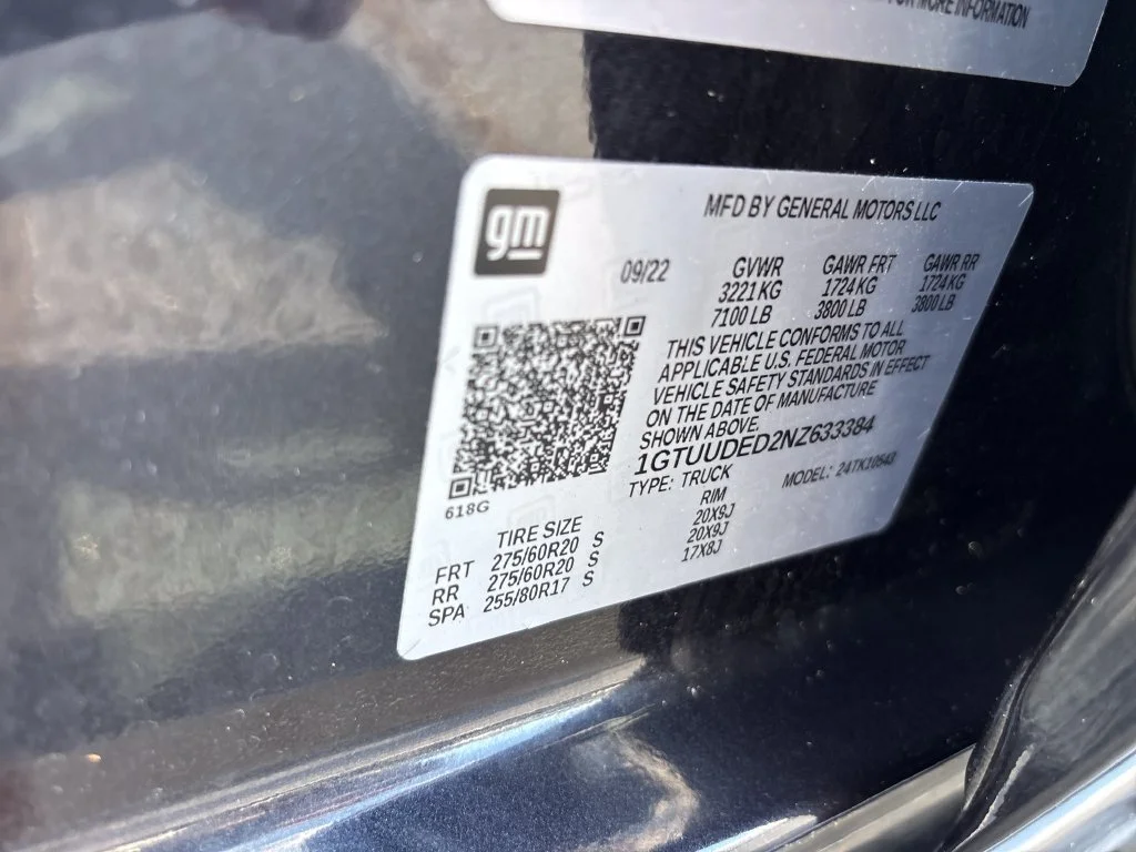 Certified Used 2022 TITANIUM RUSH METALLIC GMC SLT image 31