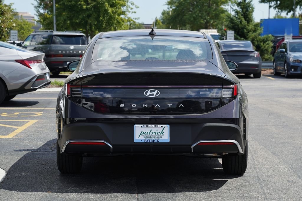 New 2026 Carbon Blue Hyundai SE image 27