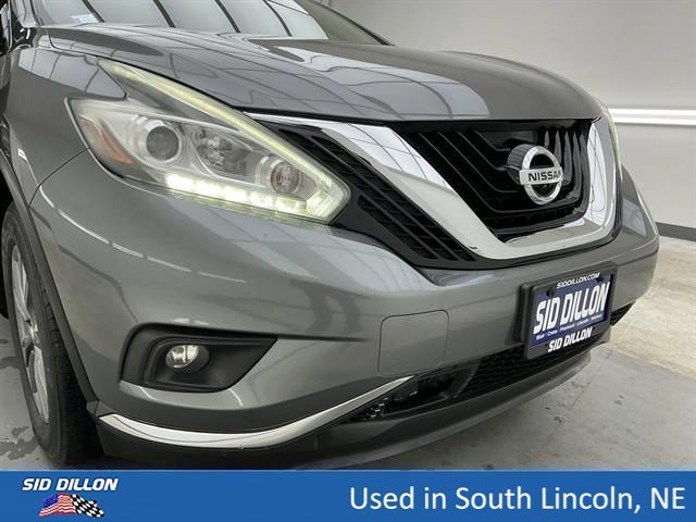 Used 2015 Gun Metallic Nissan SL image 26