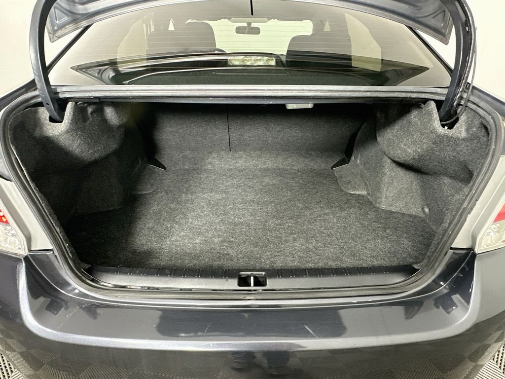 Used 2015 Dark Gray Metallic Subaru 2.0i image 24