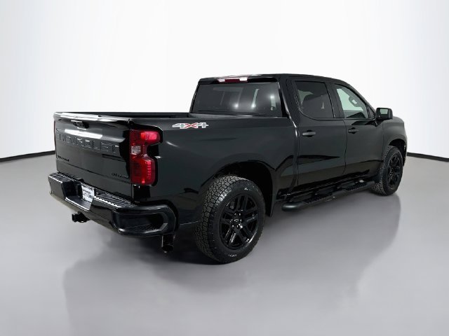 Used 2023 BLACK Chevrolet Custom image 12
