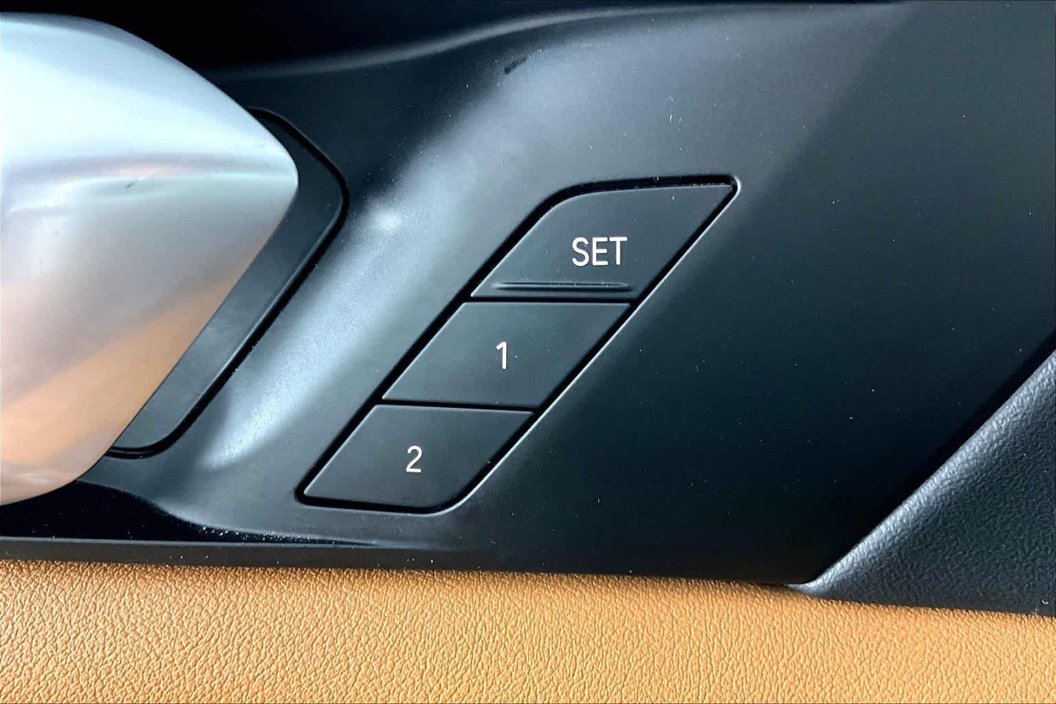 Used 2024 Black Sapphire Metallic BMW sDrive40i image 35