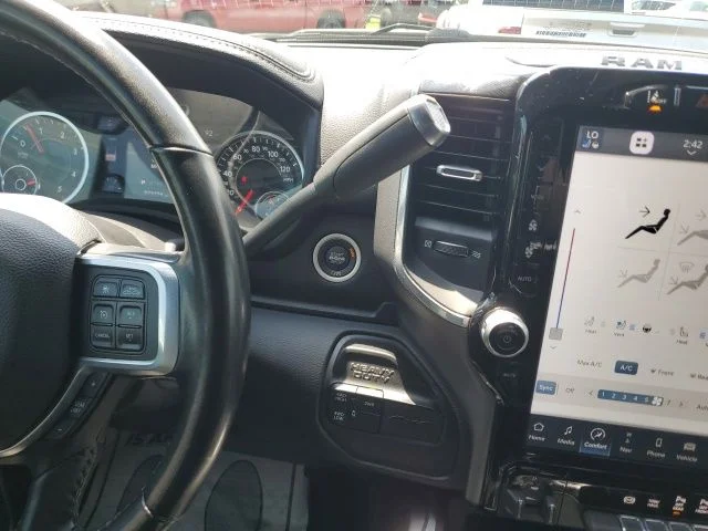 Used 2022 White Ram Laramie image 19
