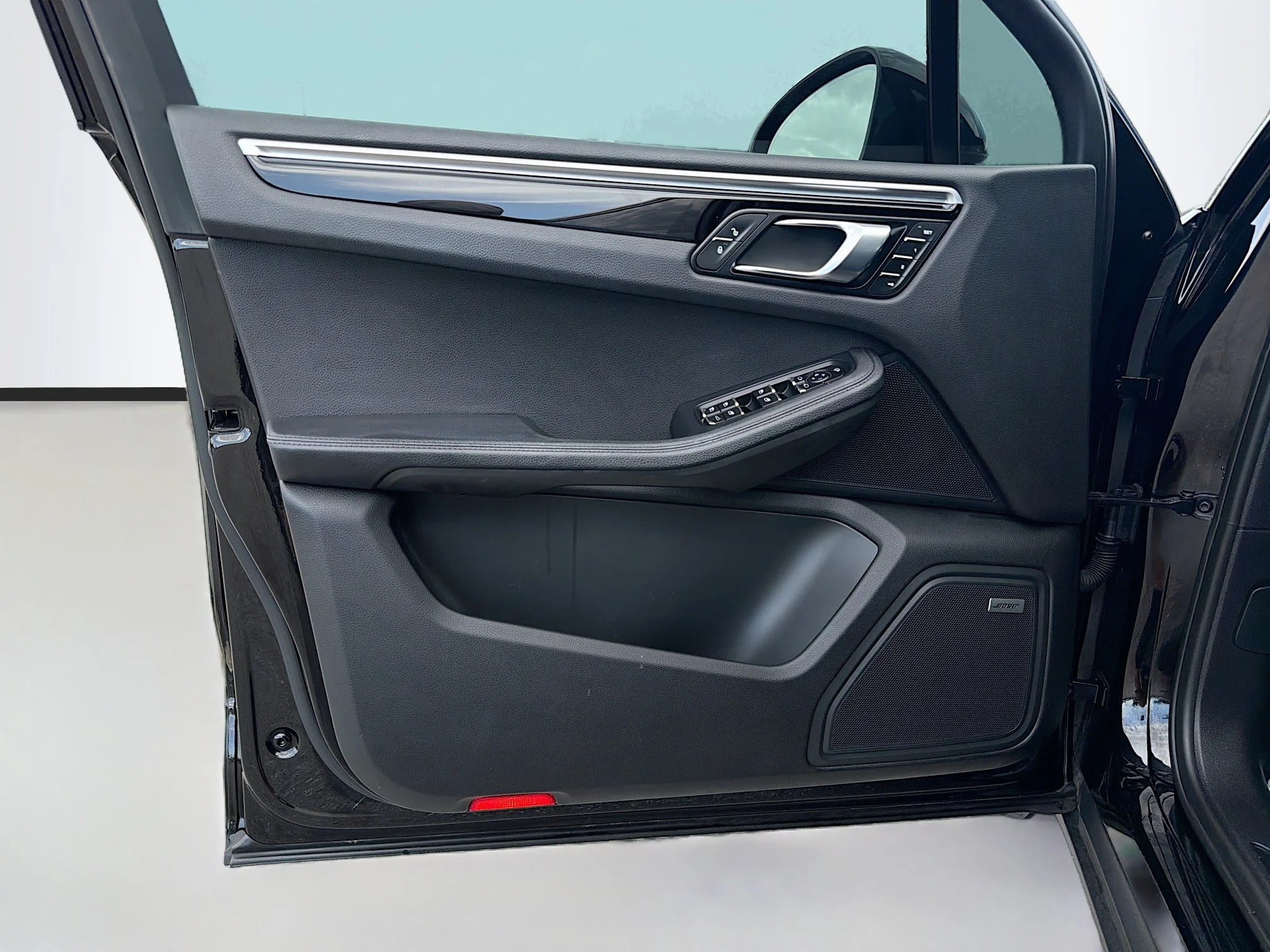 Used 2019 Jet Black Metallic Porsche Base image 22