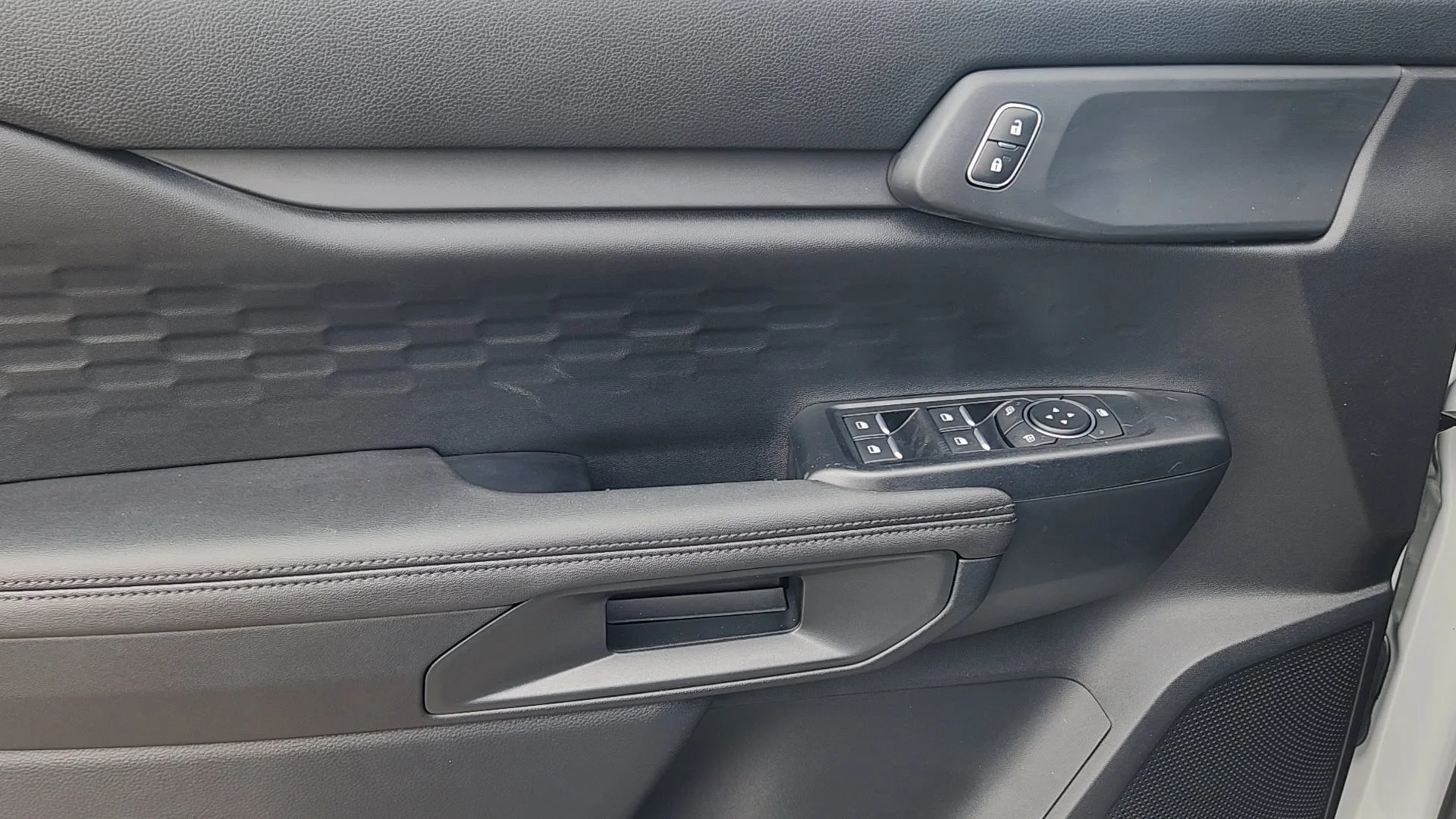 New 2026 Avalanche Ford XLT image 29