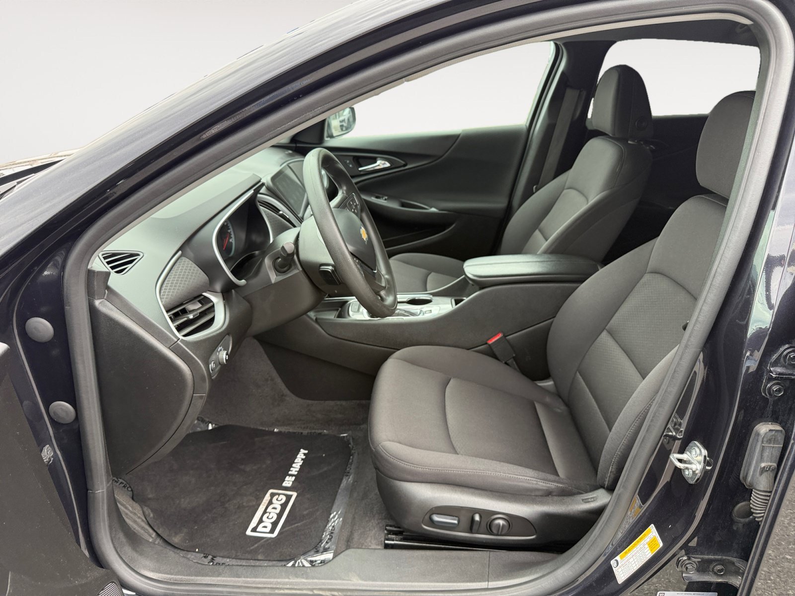 Used 2023 Ash Chevrolet LT image 10