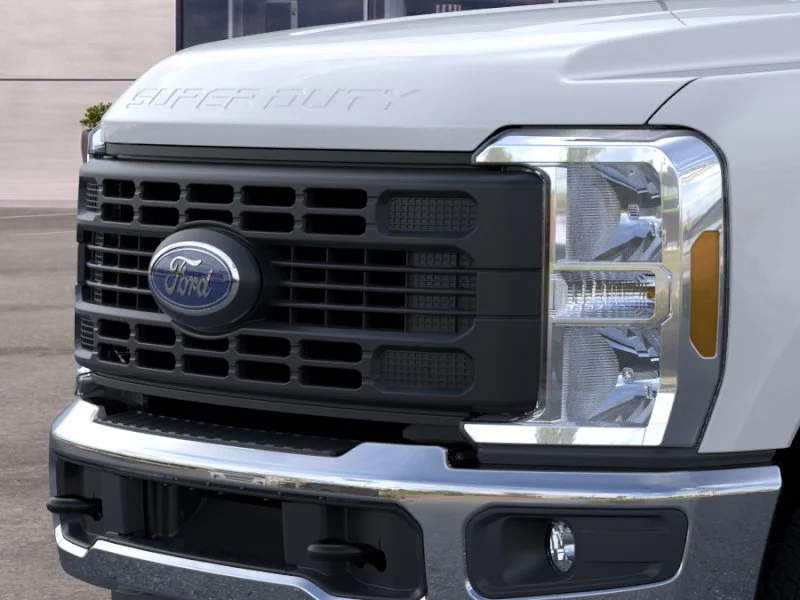 New 2026 Oxford White Ford XL image 26