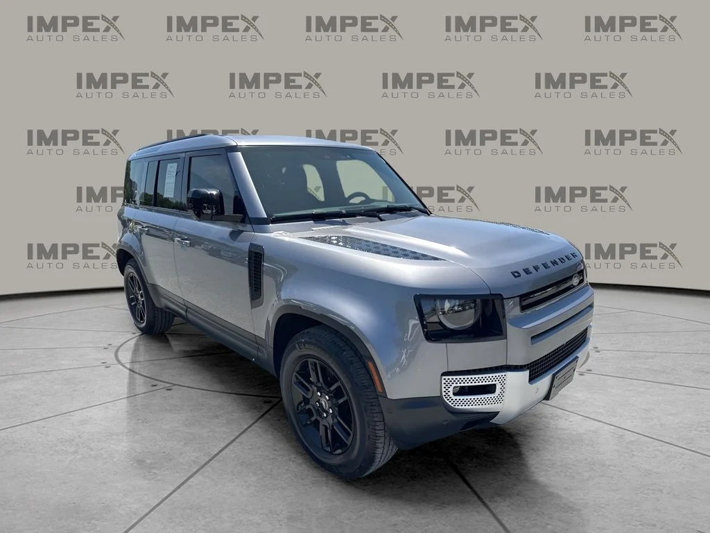 Used 2024 Silver Land Rover S image 7
