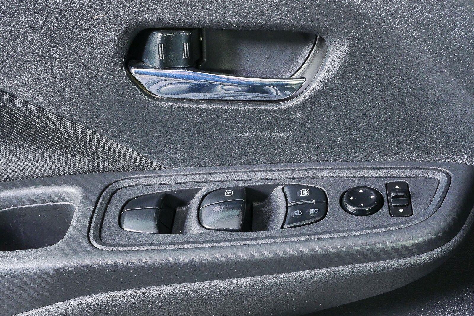 Used 2021 Super Black Nissan SV image 6