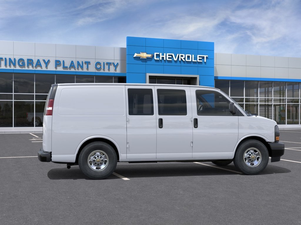 New 2026 Summit White Chevrolet 1WT image 5