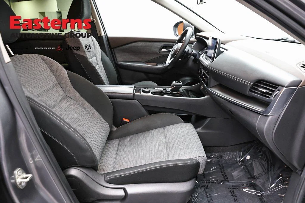 Used 2023 Gray Nissan SV image 25