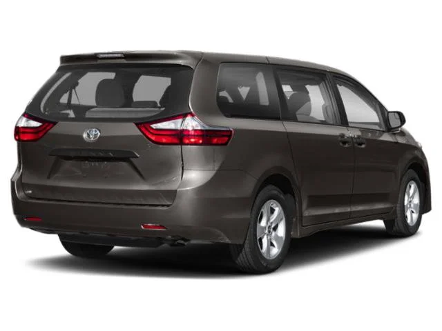 Used 2018 Gold Toyota XLE image 2