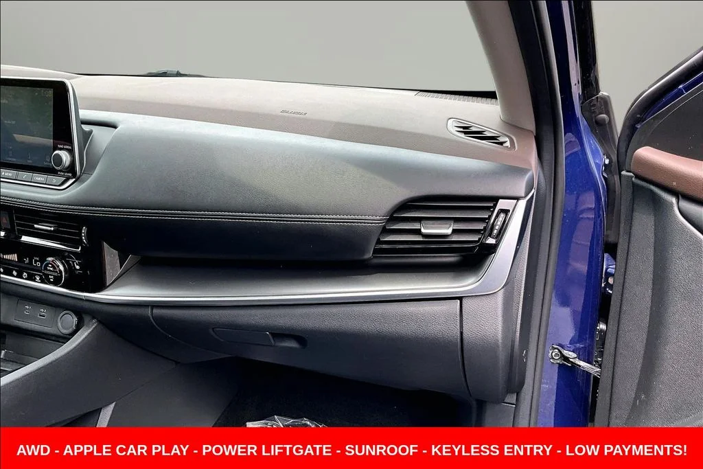 Used 2021 Blue Nissan SV image 25