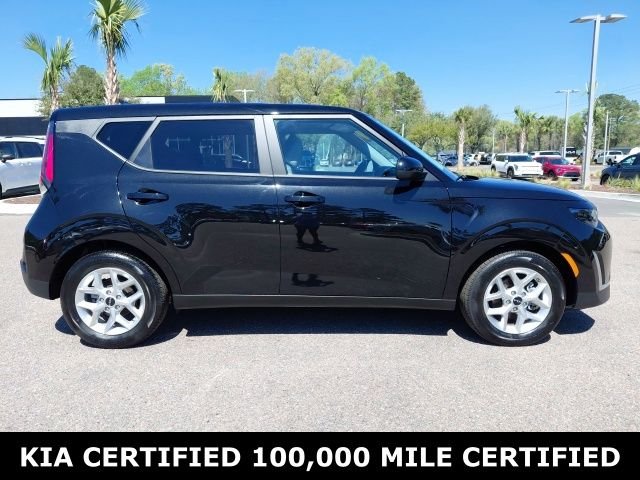 Used 2025 Black Kia LX image 3