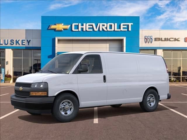 New 2026 Summit White Chevrolet WT image 2