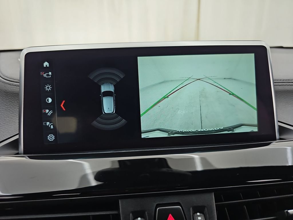 Used 2019 Mineral White Metallic BMW sDrive28i image 32