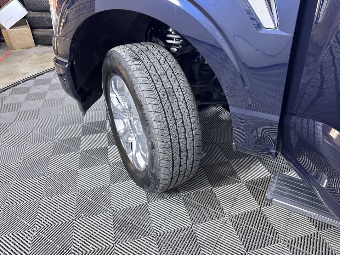 Used 2022 Antimatter Blue Metallic Ford Platinum image 29