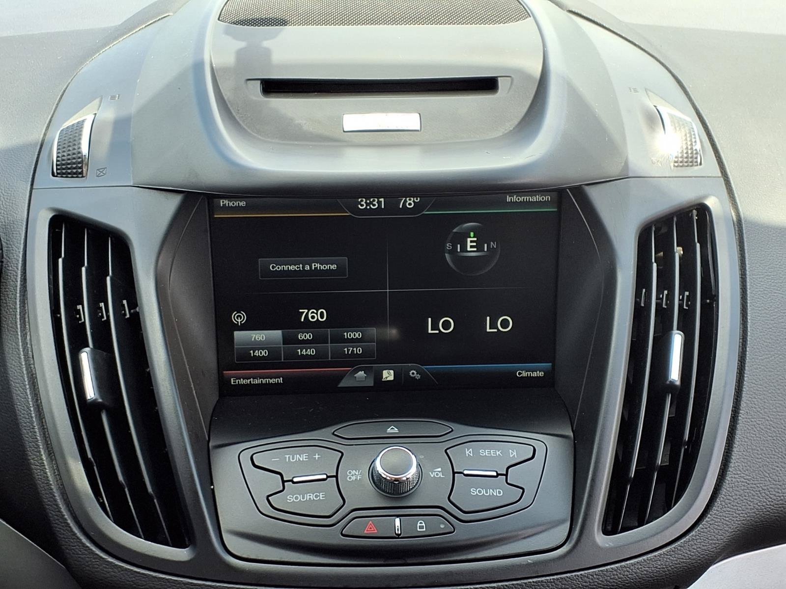 Used 2013 Blue Candy Metallic Tinted Clearcoat Ford SE image 9