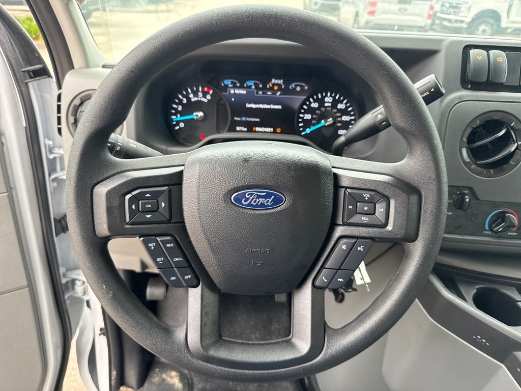 2026 Ford E-Series Cutaway Base - Photo 32