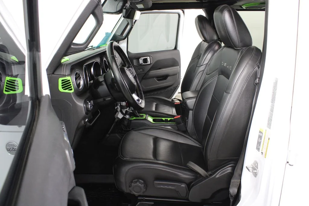 Used 2020 White Jeep Overland image 21