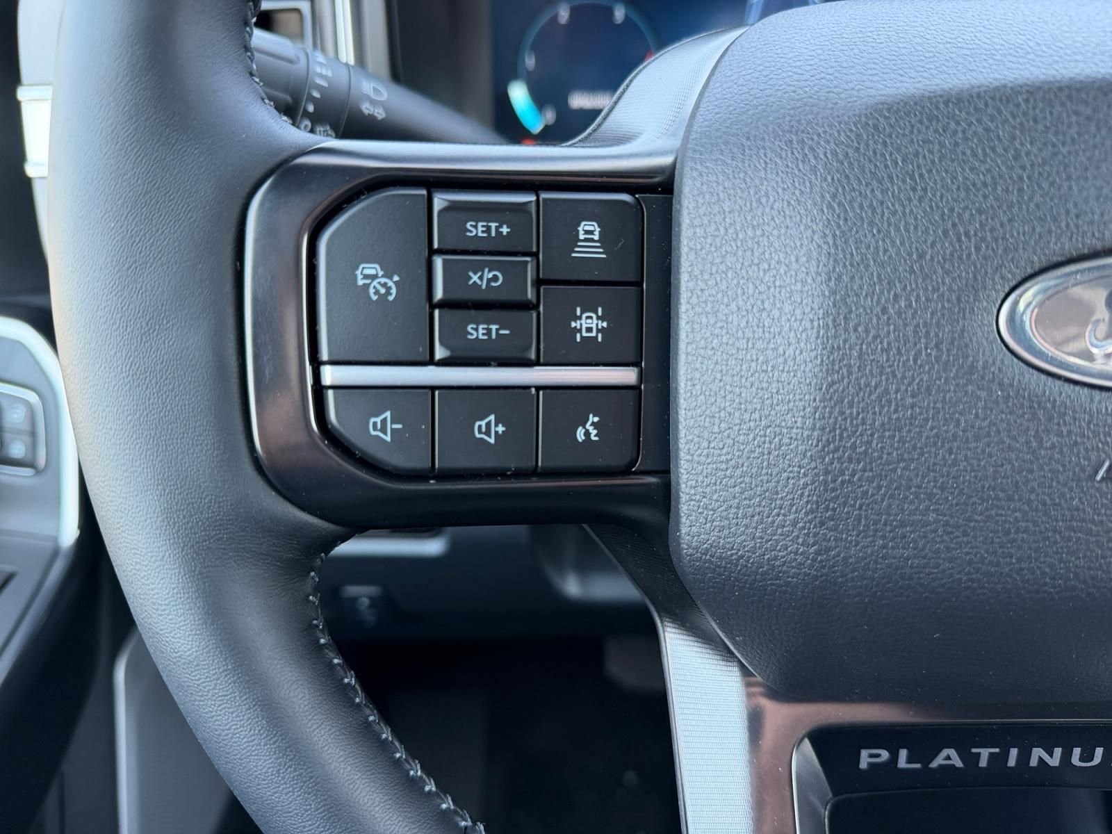 New 2026 Glacier Gray Metallic Tri-Coat Ford F-250® Platinum® image 25