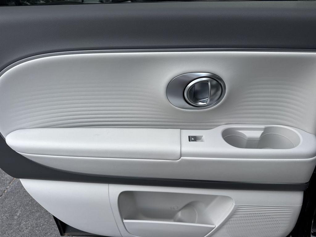 New 2026 Black Hyundai SEL image 18