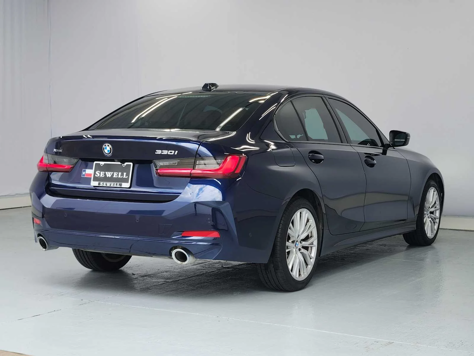 Certified Used 2023 Tanzanite Blue II Metallic BMW 330i xDrive image 4