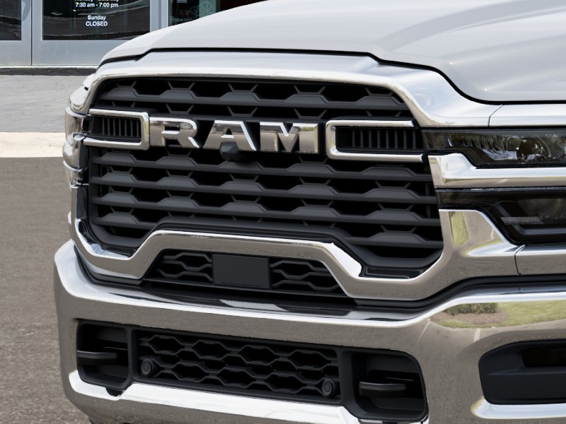 New 2026 Bright White Clear-Coat Exterior Paint RAM Tradesman image 37