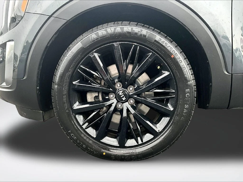 Used 2020 Gray Kia SX image 9
