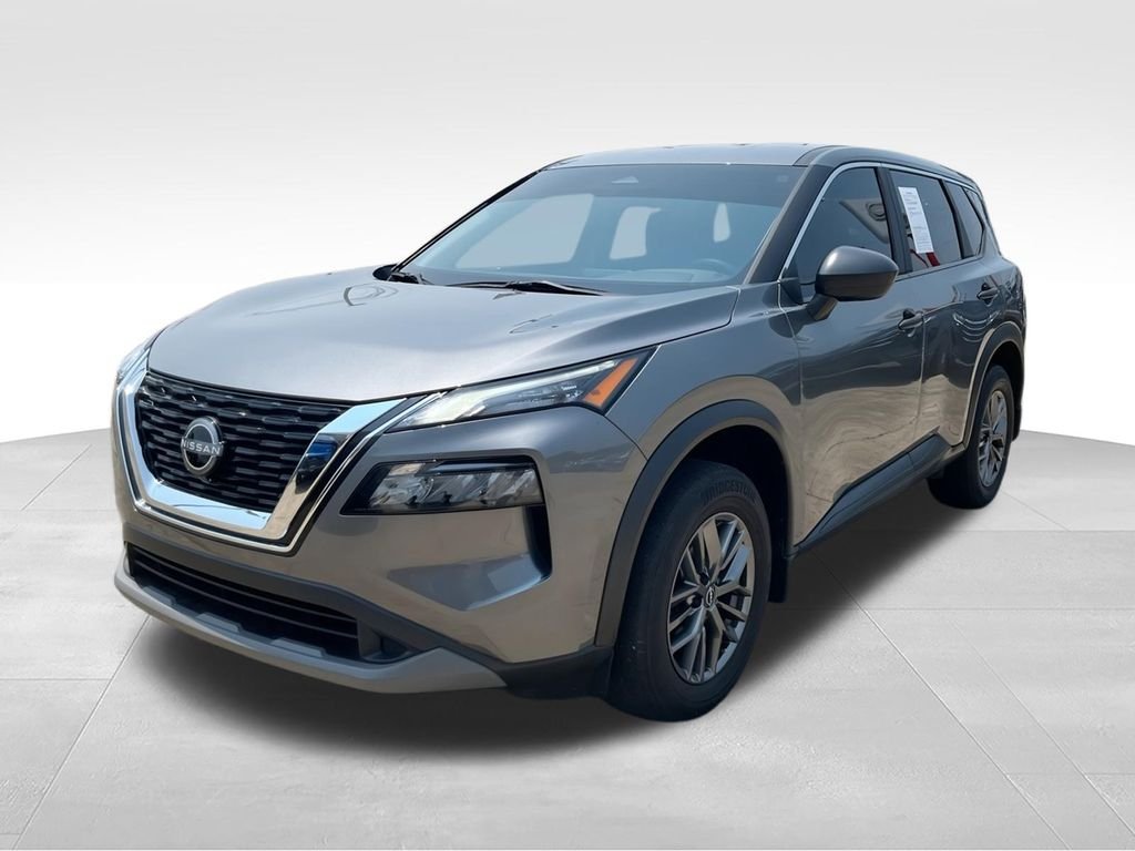Used 2023 Gray Nissan S image 5