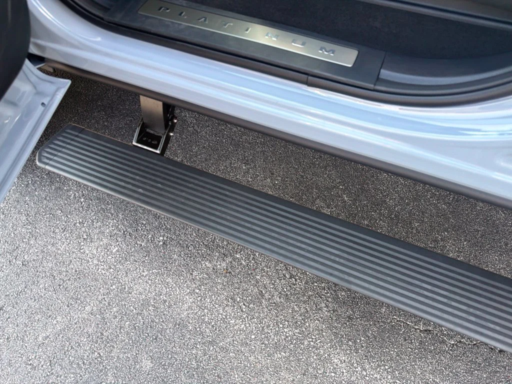 New 2027 Glacier Gray Metallic Tri-Coat Ford F-350® Platinum® image 9