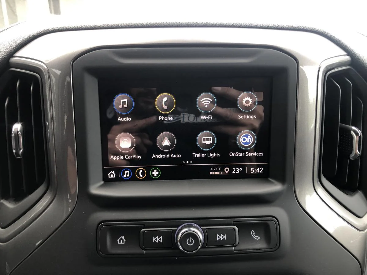 New 2026 White Chevrolet 4wd Crew Cab 147 image 13