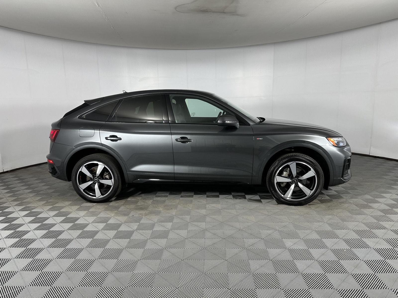 Used 2023 Daytona Gray Pearl Effect Audi S line Premium Plus image 4