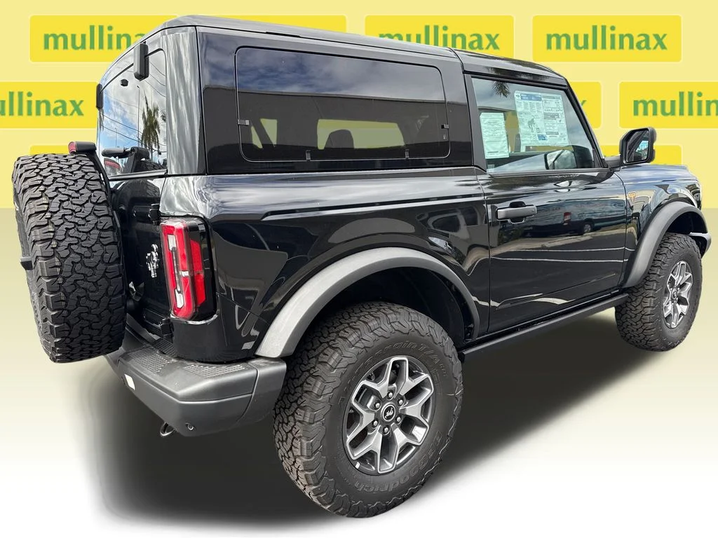 New 2025 Black Ford Badlands image 16